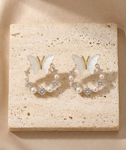 Butterfly Pearl Wreath Earrings